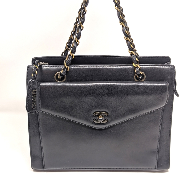 🎉 SALE 🎉 CHANEL BlACK BAG FRONT FLAP CHAIN TOTE More Pics!🎉 Vintage! 🦄 - Picture 14 of 16